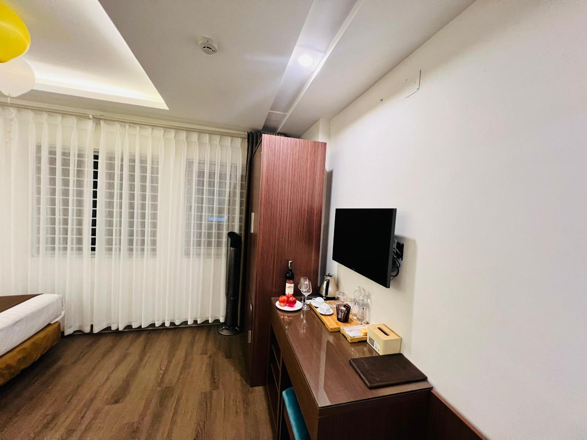 Khach San 239 Hotel Hanoi Exterior photo